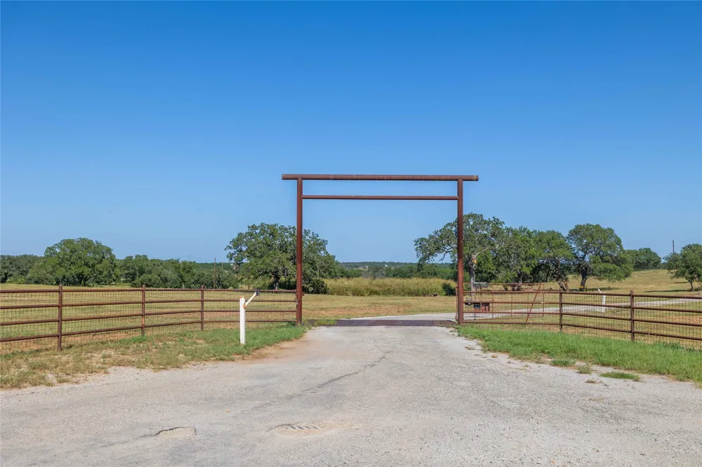 8675 County Road 225 Brownwood, TX 76801