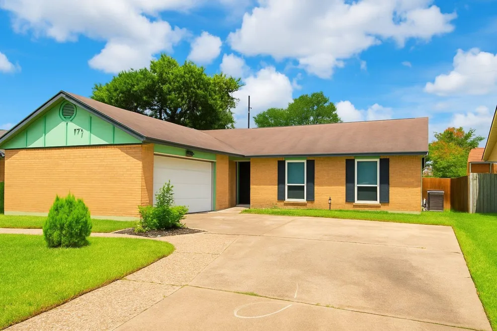 9735 Stonemont Road La Porte, TX 77571