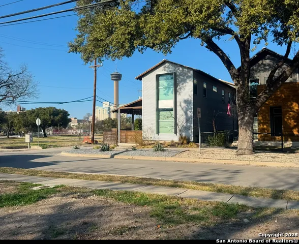 602 Labor St. San Antonio, TX 78210