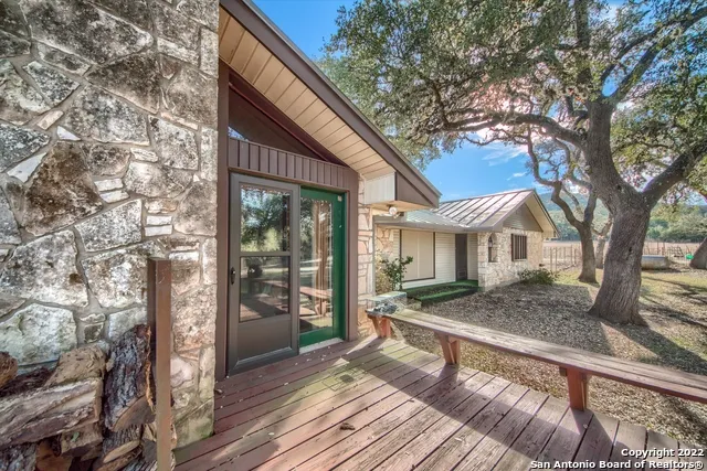 20070 State Hwy 16 Helotes, TX 78023
