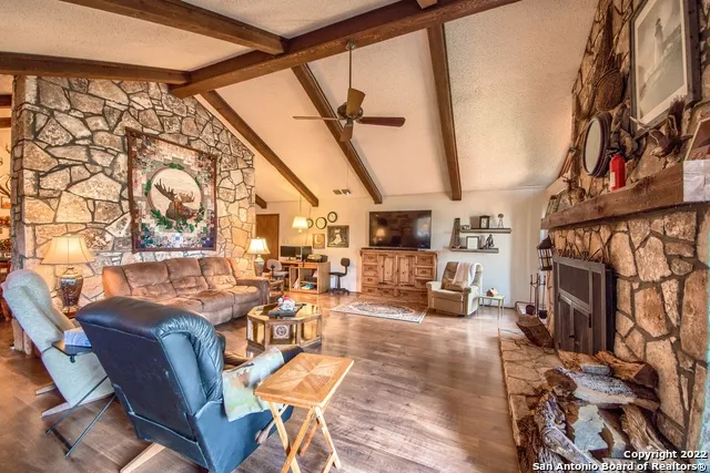 20070 State Hwy 16 Helotes, TX 78023