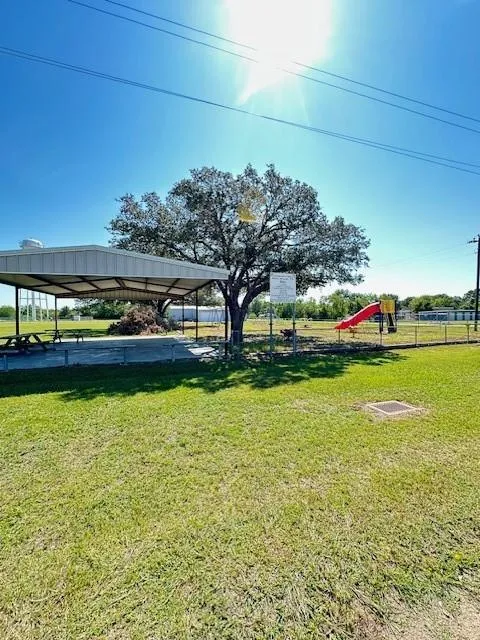 6th Street Rock Island, TX 77470