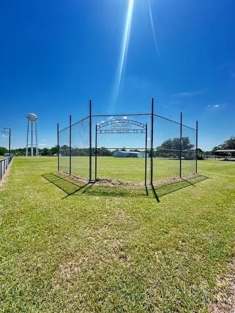 6th Street Rock Island, TX 77470
