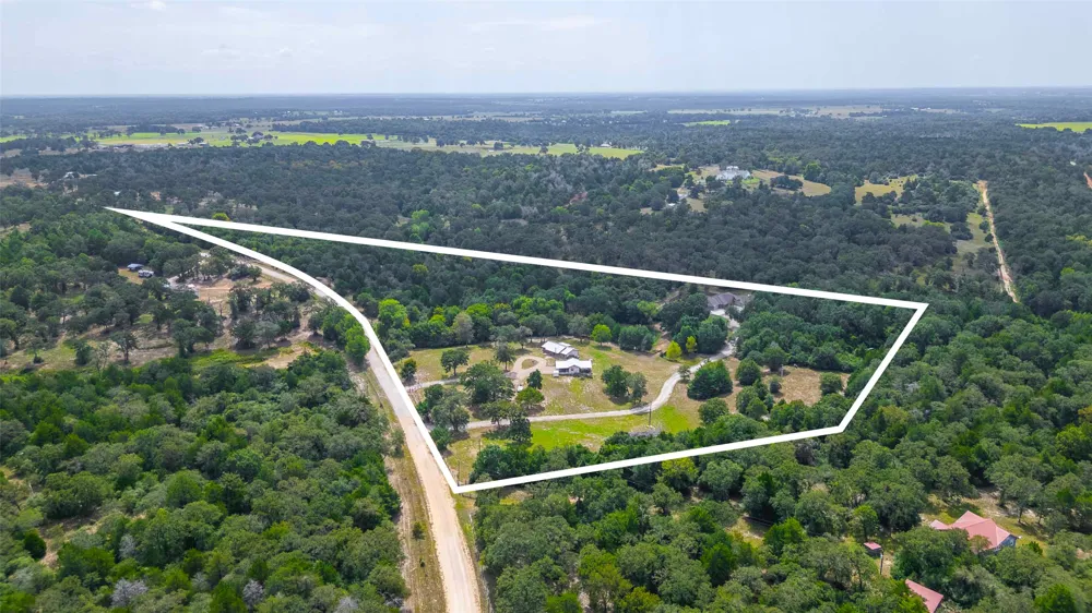 9695 County Road 321 Caldwell, TX 77836