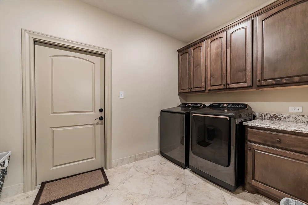 9695 County Road 321 Caldwell, TX 77836