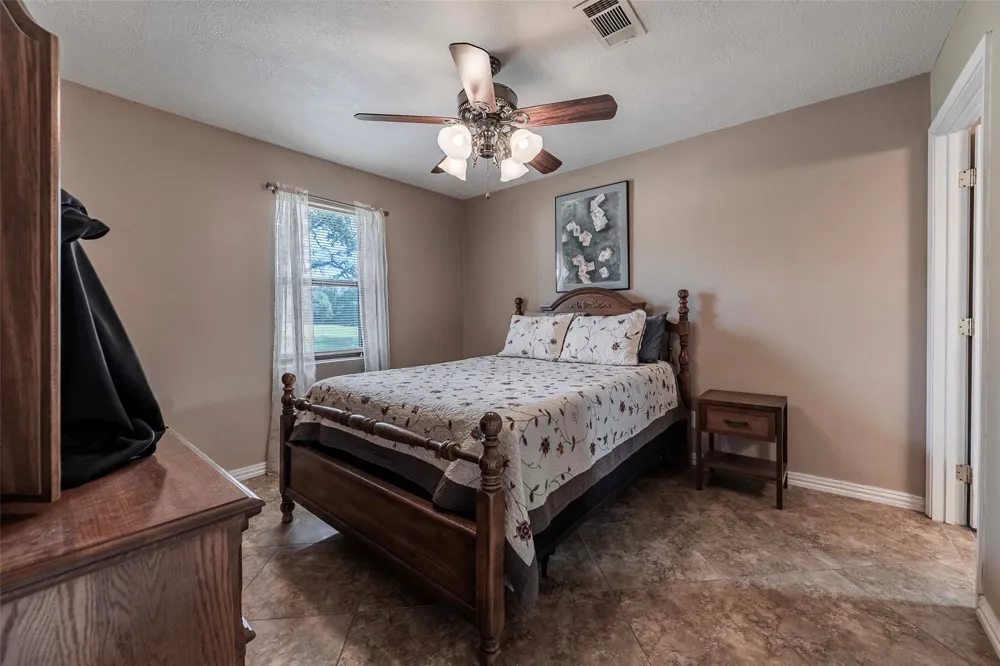9695 County Road 321 Caldwell, TX 77836