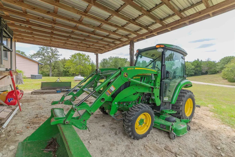 9695 County Road 321 Caldwell, TX 77836