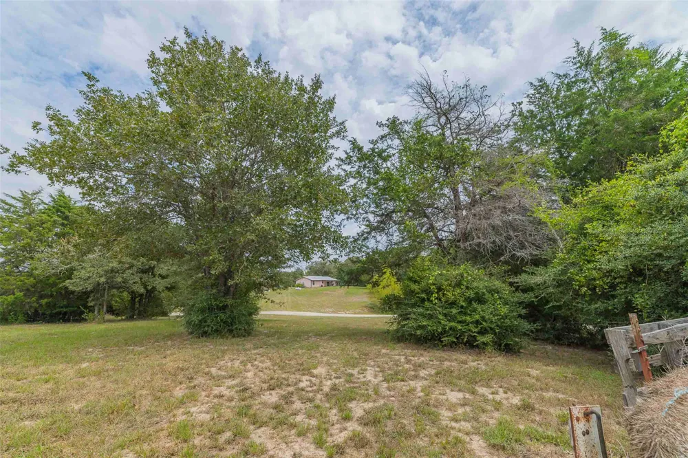 9695 County Road 321 Caldwell, TX 77836