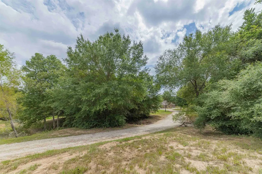 9695 County Road 321 Caldwell, TX 77836