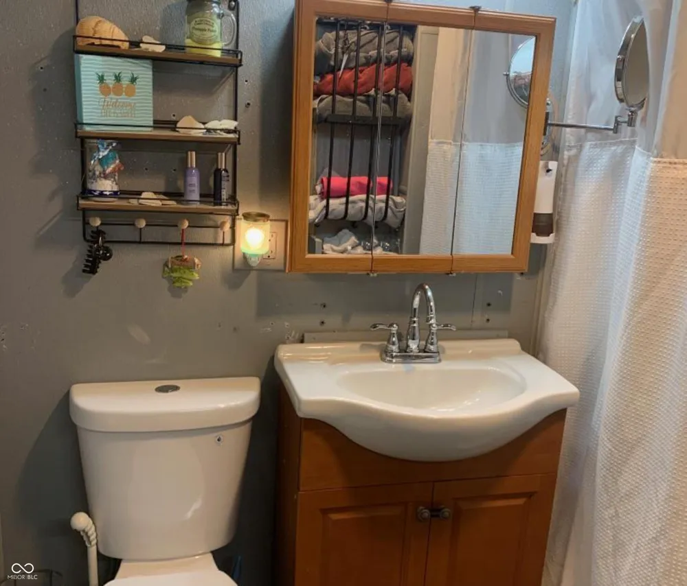 756 Tudor Place North Vernon, IN 47265
