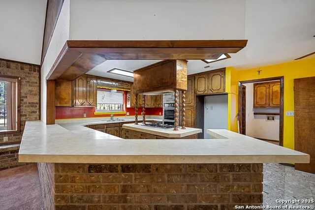 1431 S SH-123 Karnes City, TX 78118