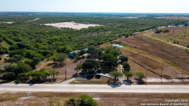 1431 S SH-123 Karnes City, TX 78118