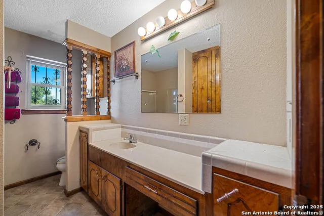 1431 S SH-123 Karnes City, TX 78118