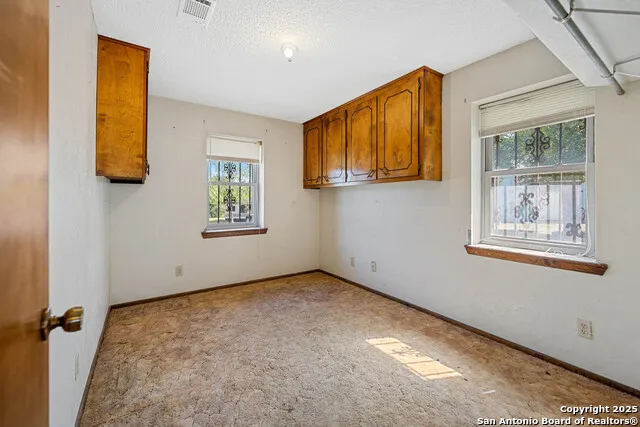 1431 S SH-123 Karnes City, TX 78118