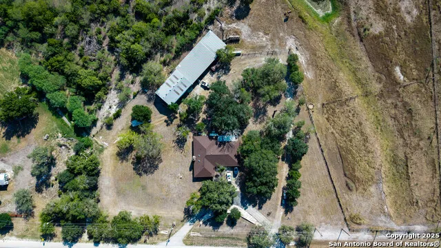 1431 S SH-123 Karnes City, TX 78118