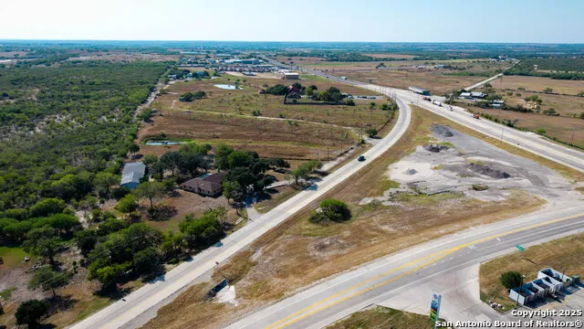 1431 S SH-123 Karnes City, TX 78118