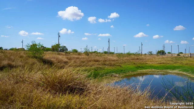 1431 S SH-123 Karnes City, TX 78118
