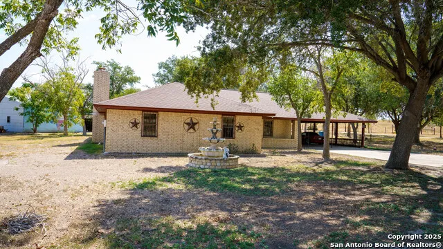 1431 S SH-123 Karnes City, TX 78118