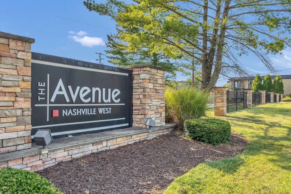 6680 Charlotte Pike #E1