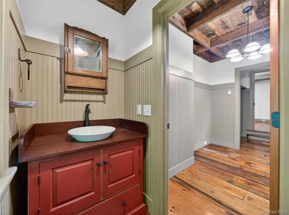 43 Rockland Avenue Hillburn, NY 10931