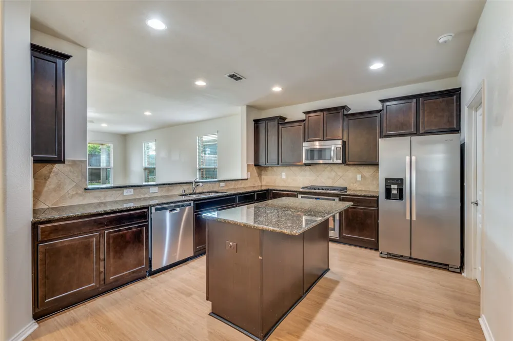 6445 Paragon Drive Frisco, TX 75036