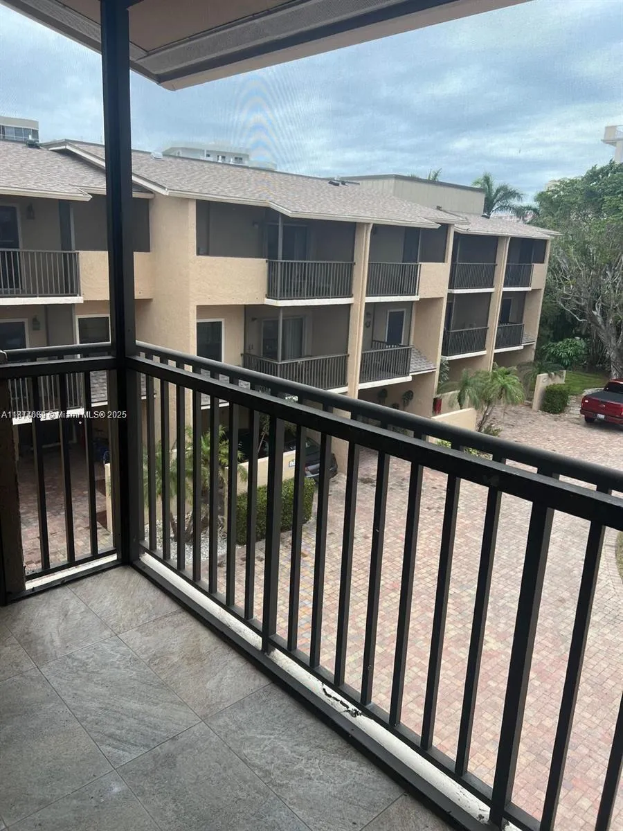 1103 S collier #C-108 Marco Island, FL 34145