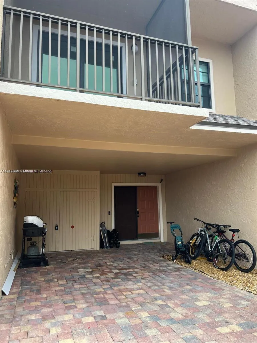 1103 S collier #C-108 Marco Island, FL 34145