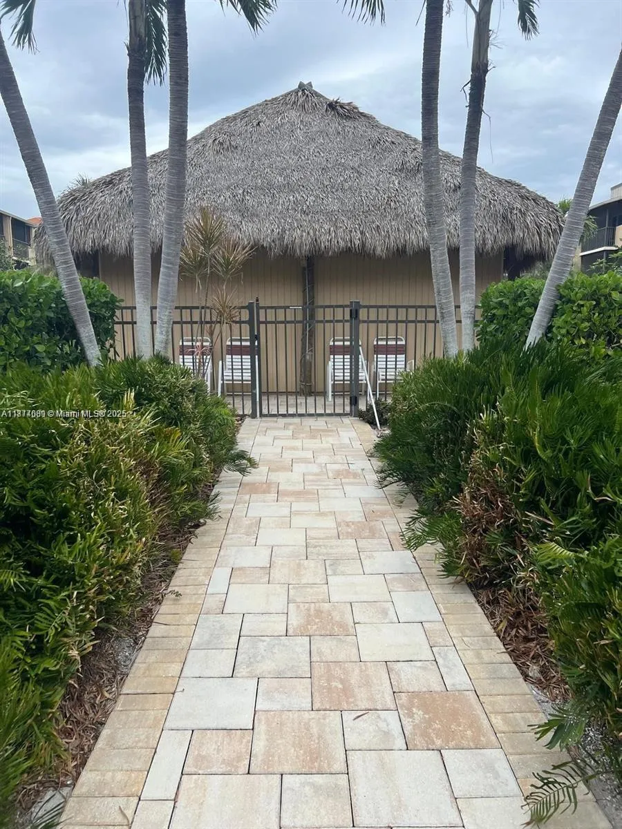 1103 S collier #C-108 Marco Island, FL 34145