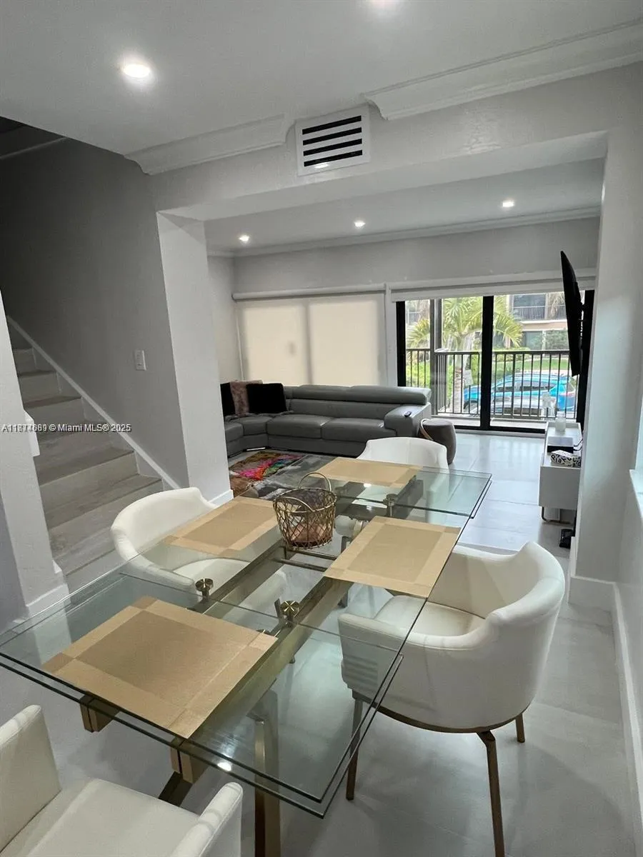 1103 S collier #C-108 Marco Island, FL 34145