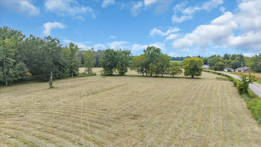8084 Old Alto Hwy Decherd, TN 37324