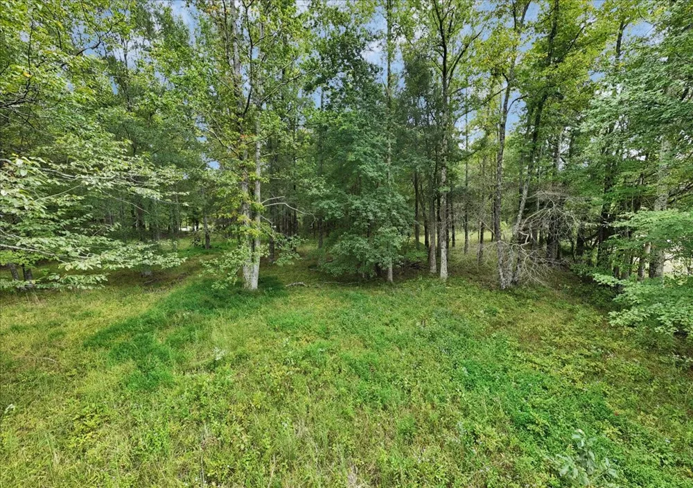 8084 Old Alto Hwy Decherd, TN 37324