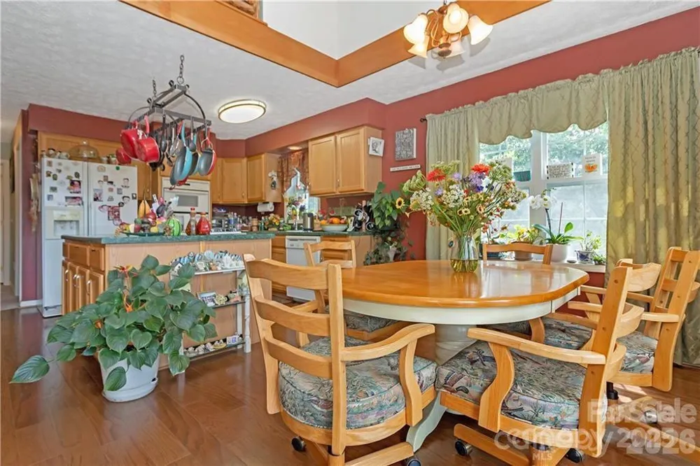 612 Old Home Place Road Tuckasegee, NC 28783