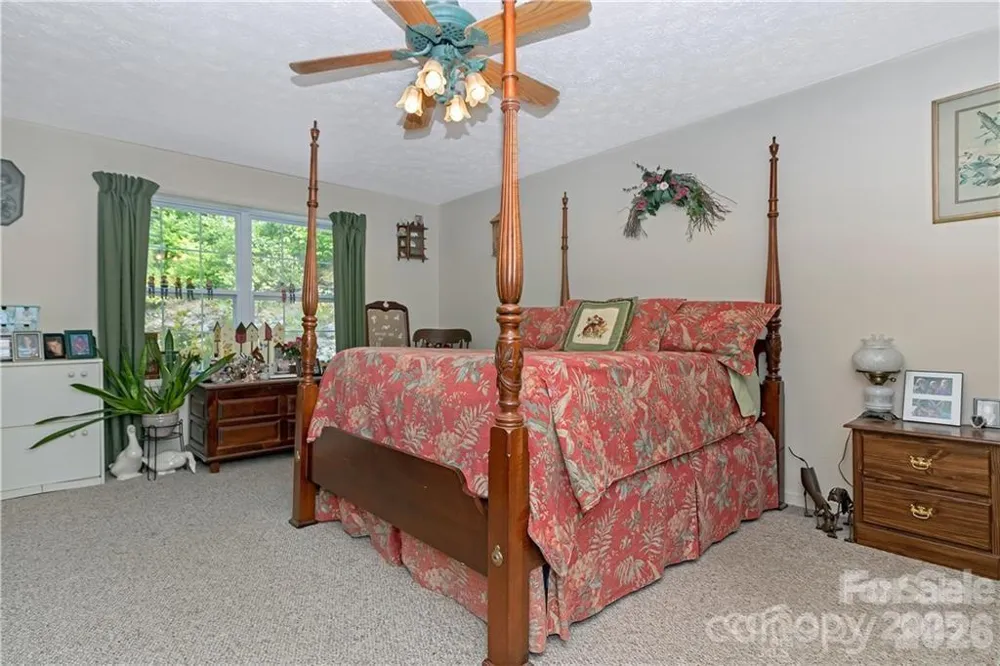 612 Old Home Place Road Tuckasegee, NC 28783