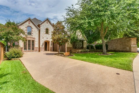 1101 Verona Way
