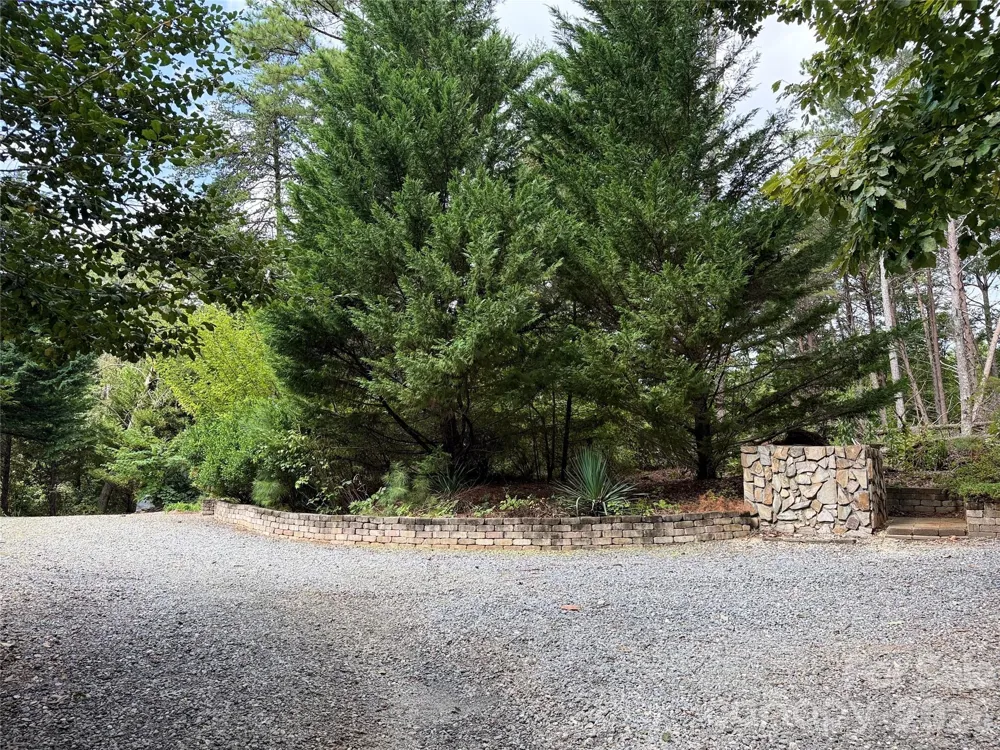 66 Ashlyn Lane Tryon, NC 28782