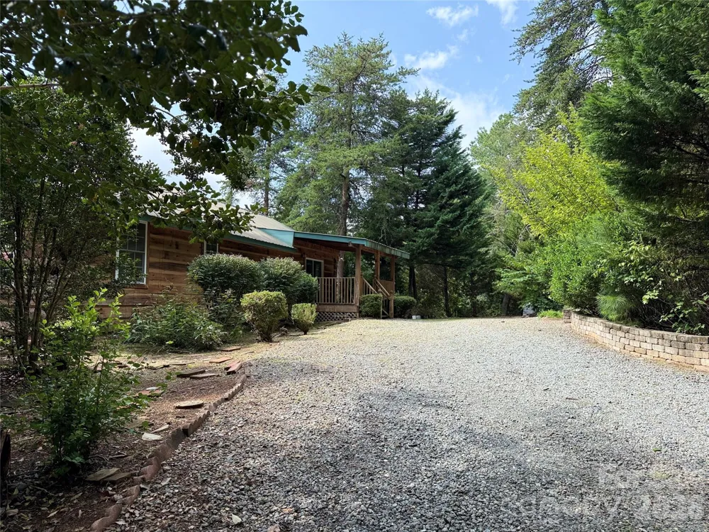 66 Ashlyn Lane Tryon, NC 28782