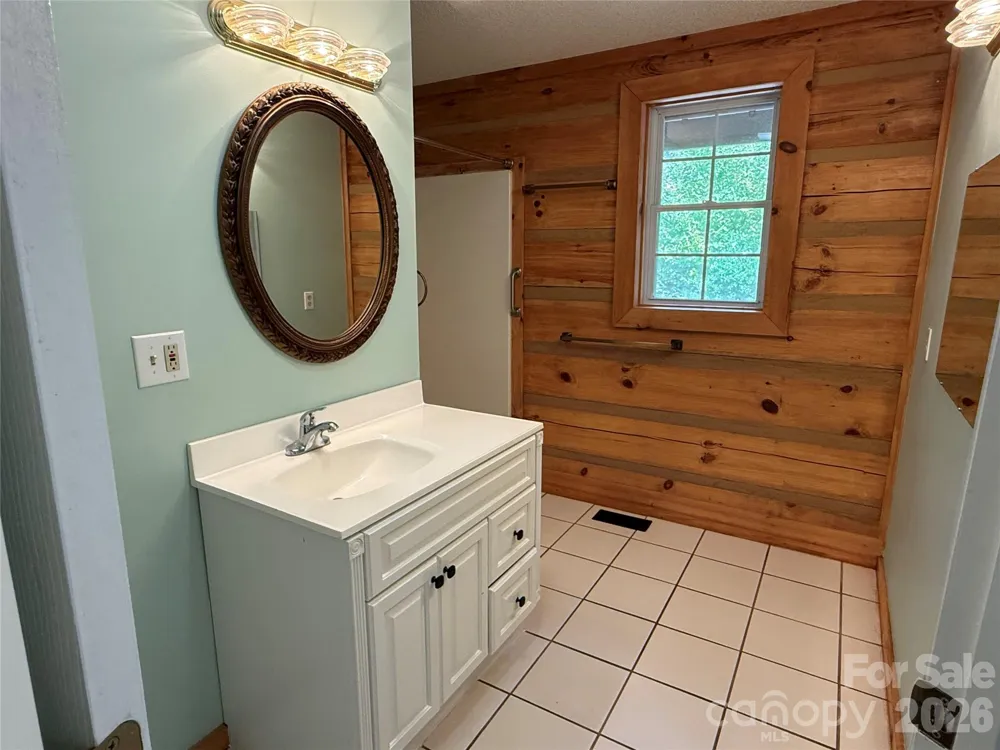 66 Ashlyn Lane Tryon, NC 28782