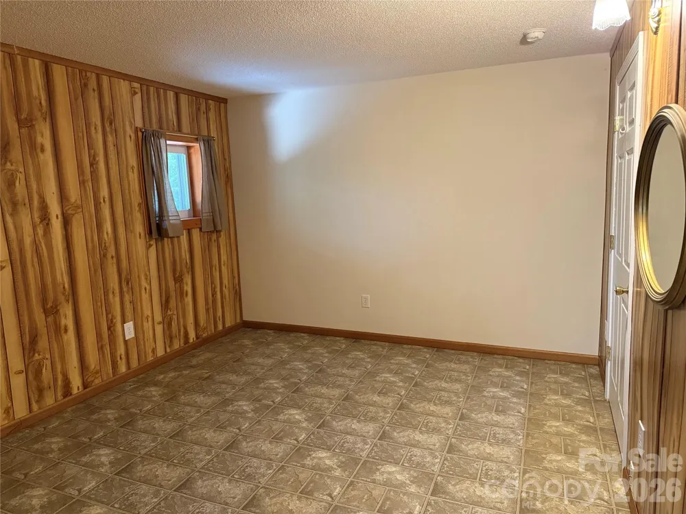 66 Ashlyn Lane Tryon, NC 28782