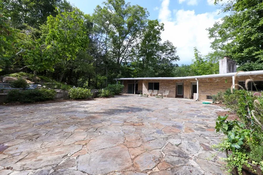 120 Pinto Lane Lakemont, GA 30552