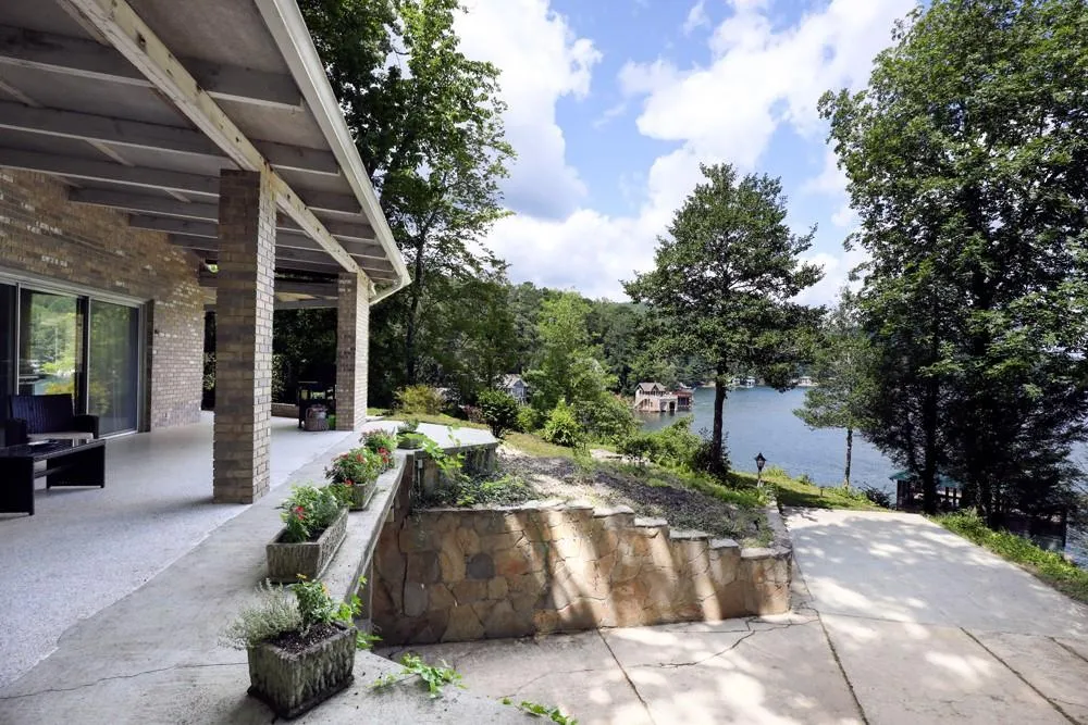120 Pinto Lane Lakemont, GA 30552