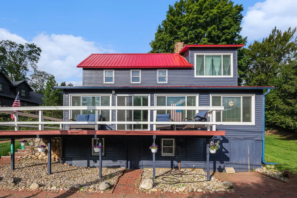 55945 Inn D Inn Drive Dowagiac, MI 49047