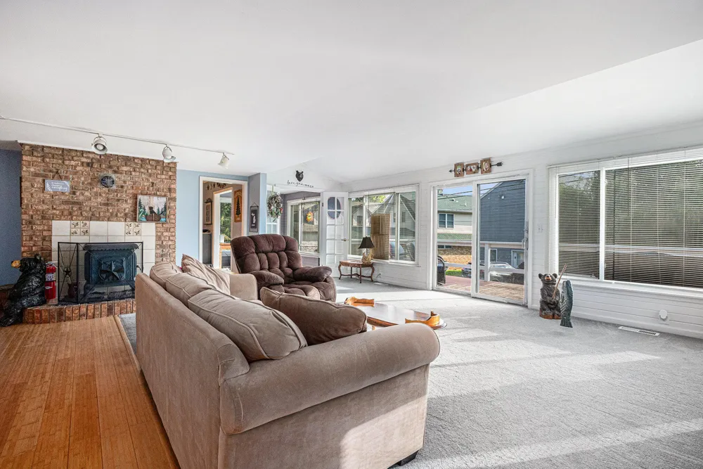 55945 Inn D Inn Drive Dowagiac, MI 49047