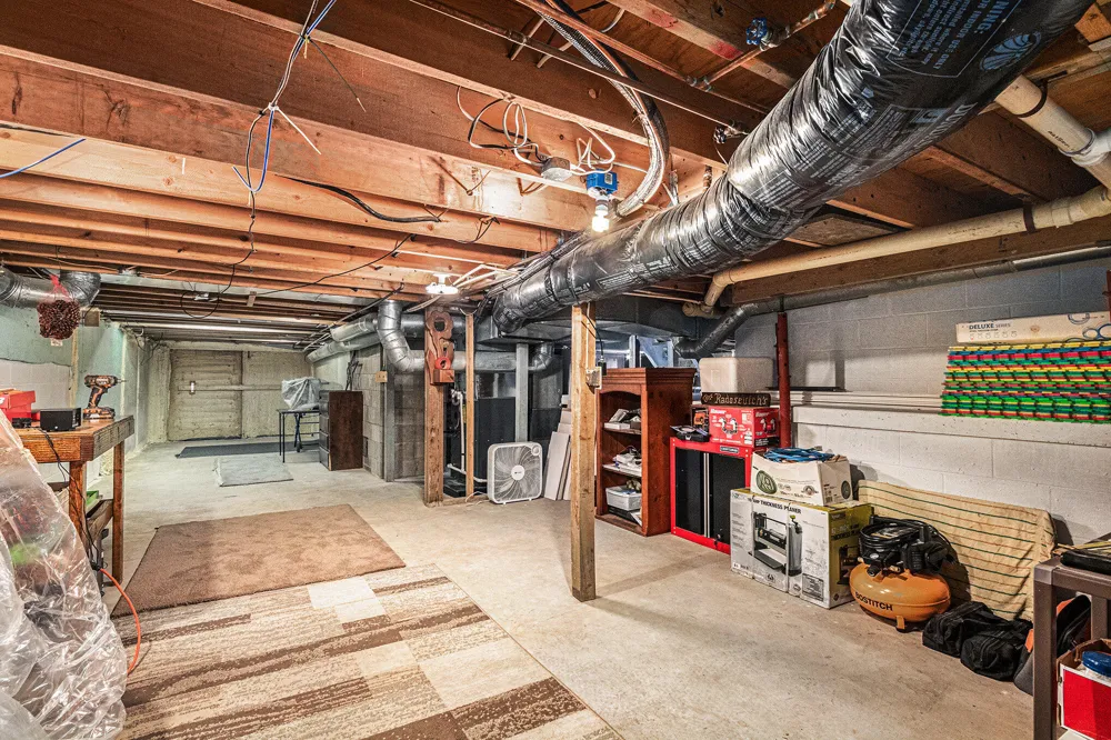 55945 Inn D Inn Drive Dowagiac, MI 49047