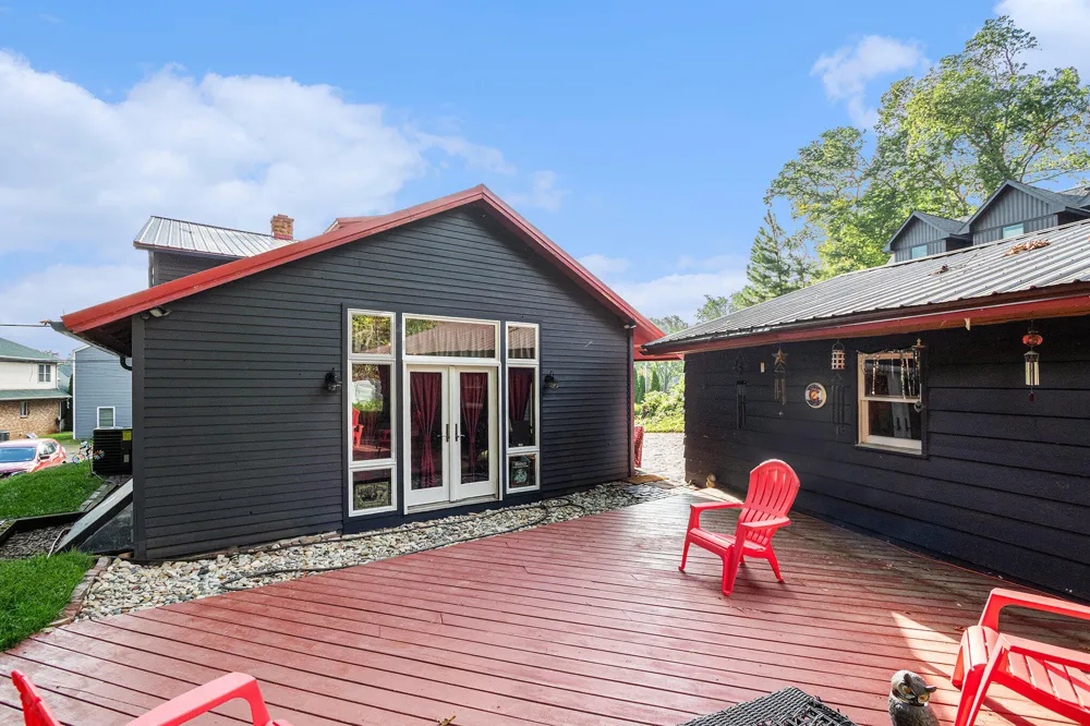 55945 Inn D Inn Drive Dowagiac, MI 49047