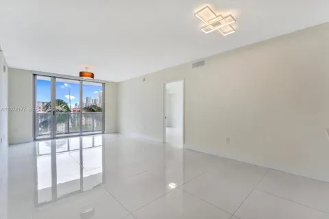300 Sunny Isles Blvd #4-803