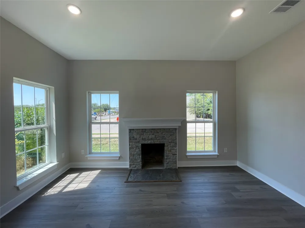 201 E 6th Street Lampasas, TX 76550