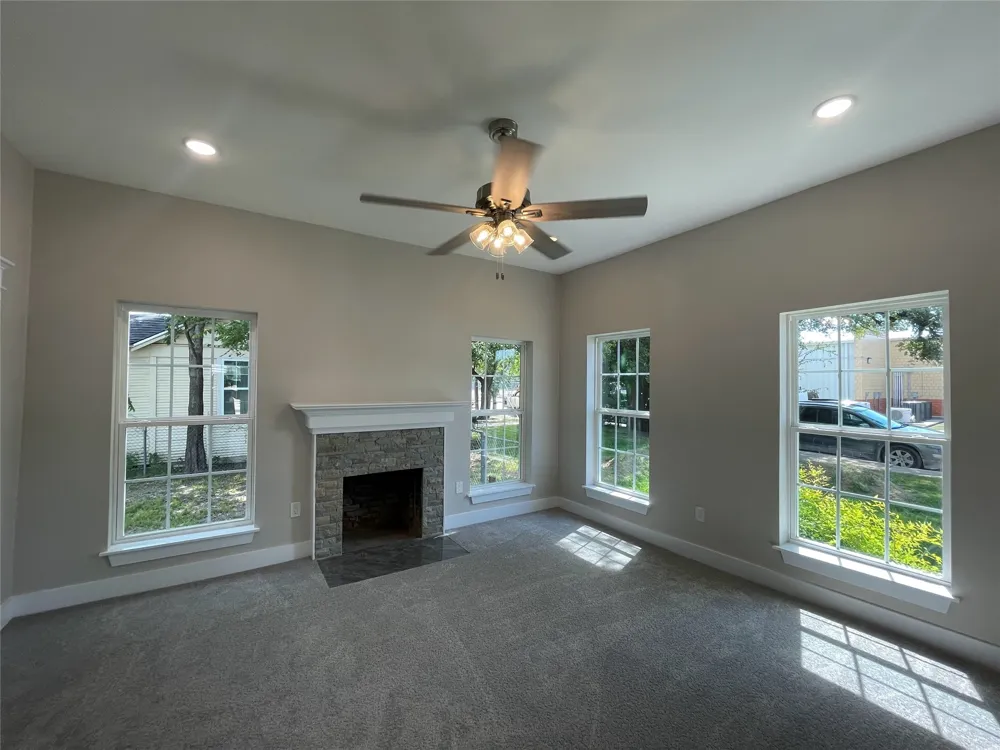 201 E 6th Street Lampasas, TX 76550