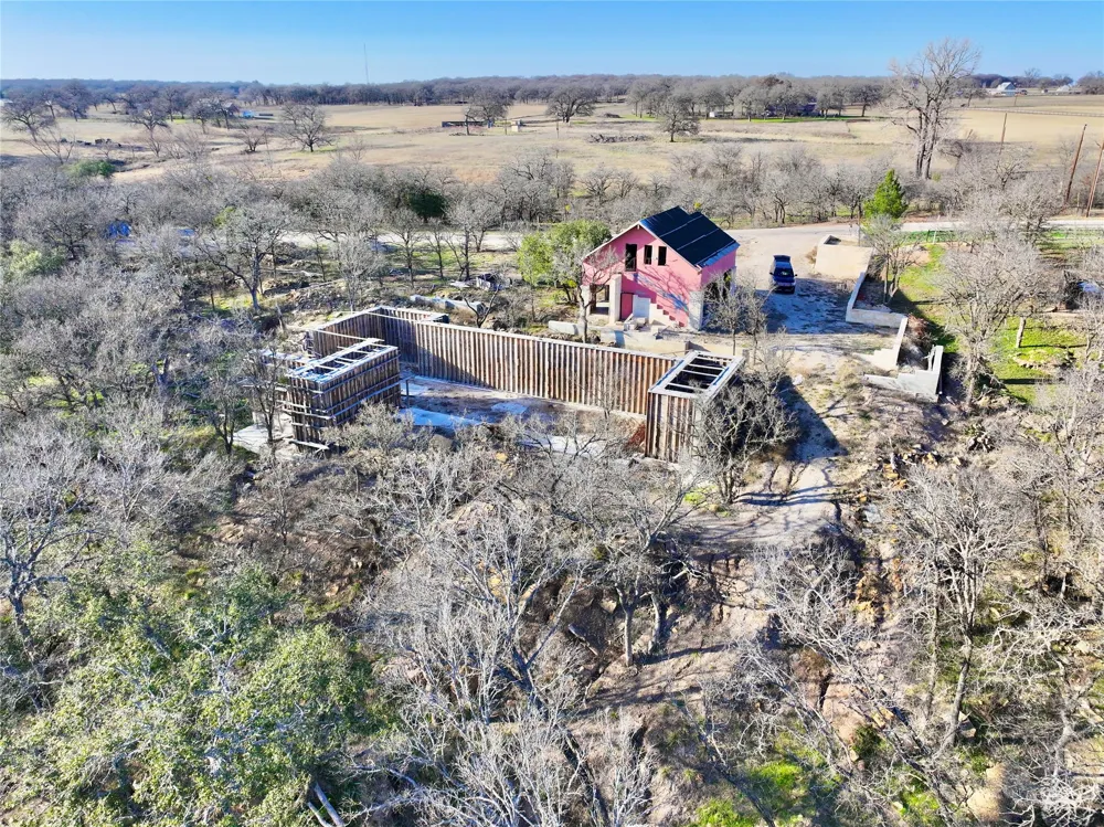 229 W Bluff Lane Millsap, TX 76066