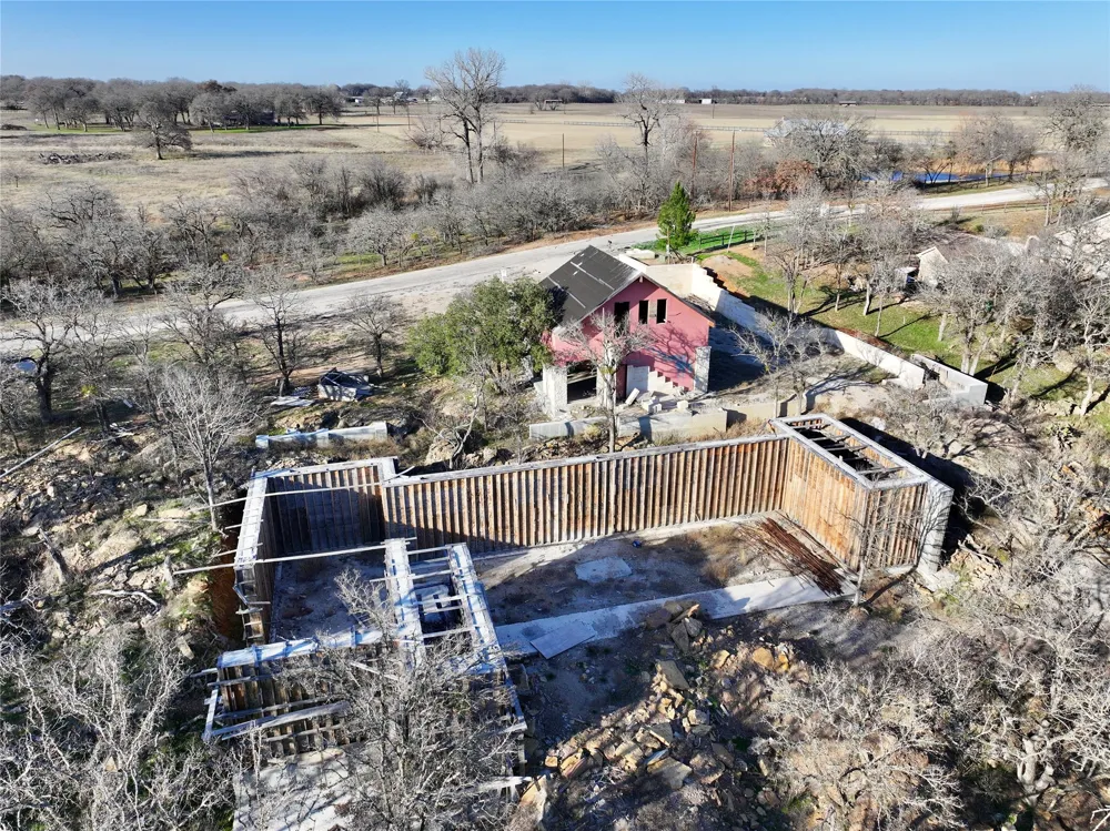 229 W Bluff Lane Millsap, TX 76066