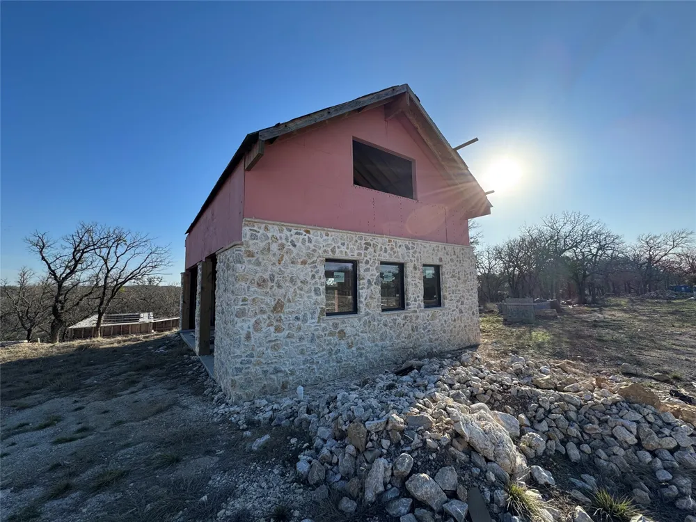 229 W Bluff Lane Millsap, TX 76066